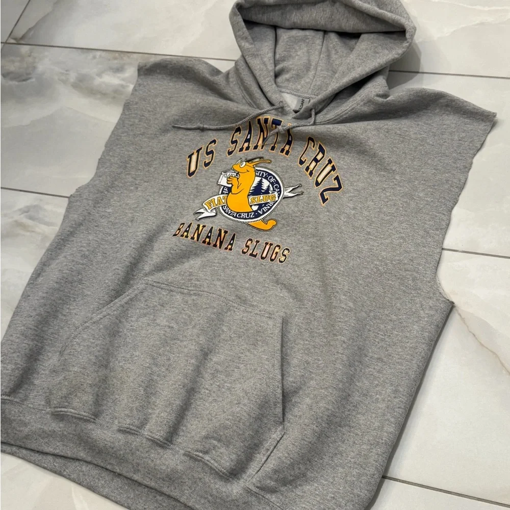 UC Santa Cruz College Banana Slugs Sleeveless Cutoff Hoodie Pulp Fiction Replica - Picture 2 of 5